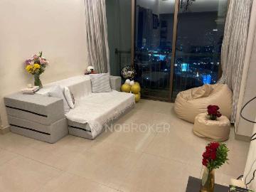 Flat to rent in Taloje - Parking