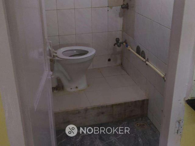 1 BHK Flat In Mon Repos Apartment For Sale In Bandra West