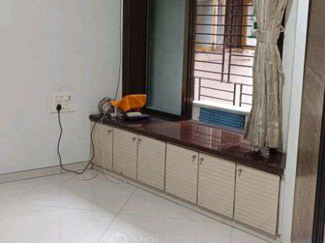 1 BHK Flat In Navyug Mansion For Sale In Tardeo