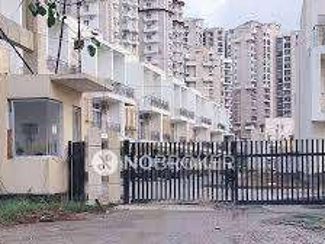 1 BHK Flat In Nbcc Dream Valley, Amrapali Dream Valley For S