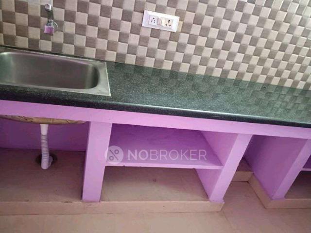 1 BHK Flat In Near Gobal Essinatel Mart for Rent In Iyyapan