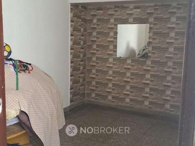 1 BHK Flat In Nirmala Bhavan for Rent In Pandav Nagar
