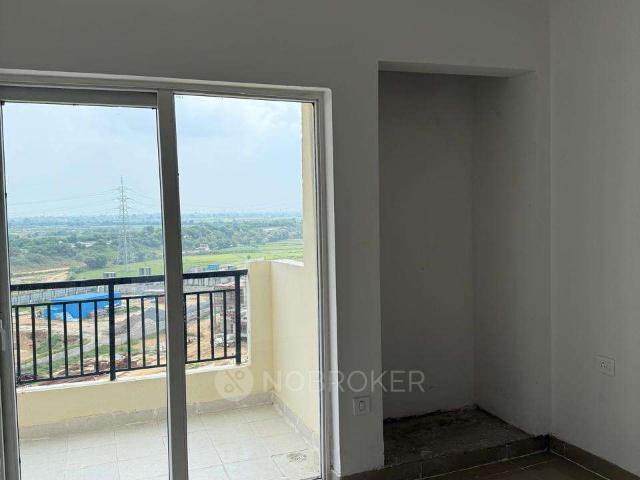 1 BHK Flat In Oasis Grandstand For Sale In Greater Noida