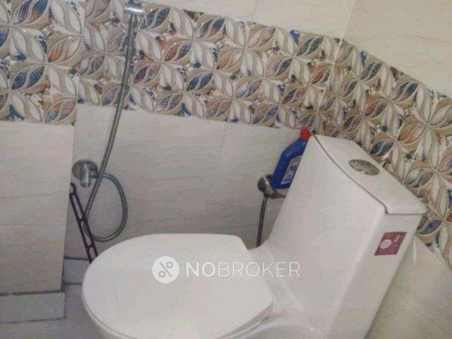 1 BHK Flat In Ak Agarwal for Rent In Mayur Vihar