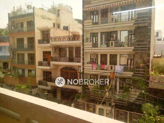 1 BHK Flat In Apartment for Rent In Janakpuri