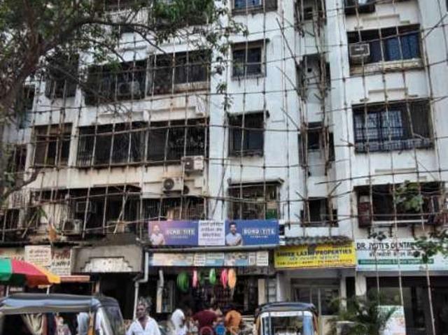 1 BHK Flat In Bank Auction Property Hilton Tower Chsl For