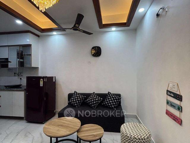 1 BHK Flat In Capital Green Avenue for Rent In Sector 73