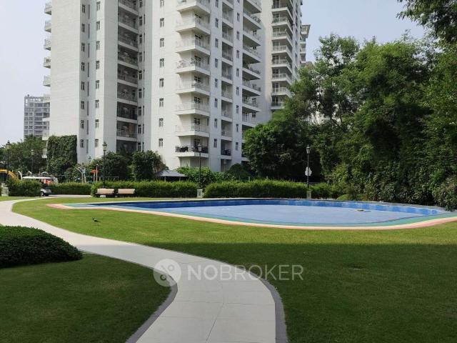 1 BHK Flat In Central Park The Room for Rent In Sector 48