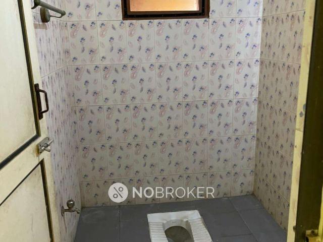 1 BHK Flat In Danapal House for Rent In Sgs Nursing Home