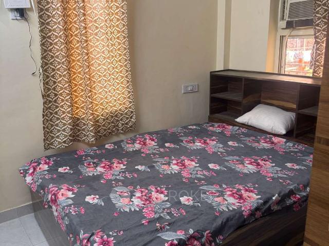 1 BHK Flat In Dda Flats Sector 23 for Rent In Dda Gofl Link Flats