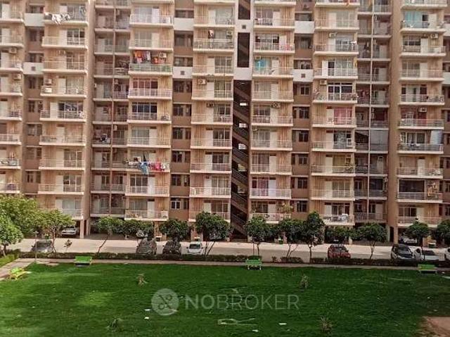 1 BHK Flat In Global Heights For Sale In Sector 33