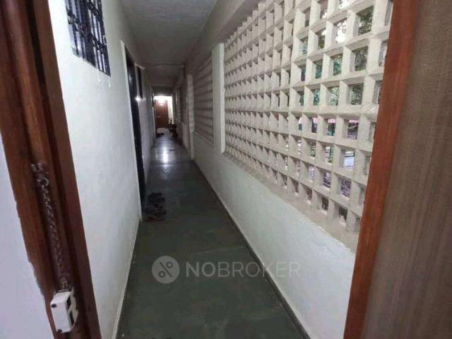 1 BHK Flat In Green Park For Sale In Andheri West