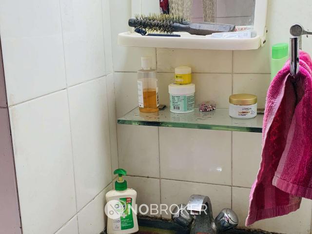 1 BHK Flat In Hill View Tower For Sale In Vikhroli West