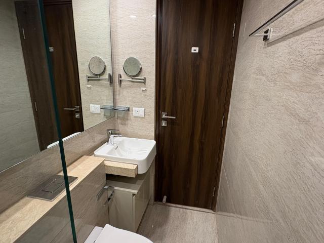 1 BHK Flat In Hiranandani Regent Hill for Rent In Powai
