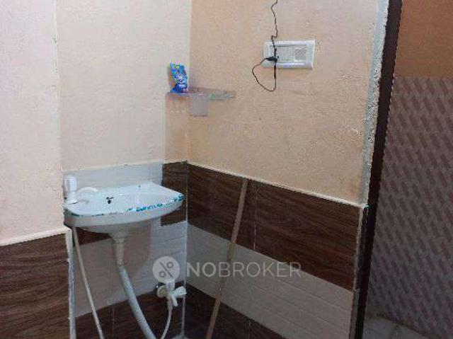 1 BHK Flat In Indraprastha Yojna Multi Story Building for Rent In Loni