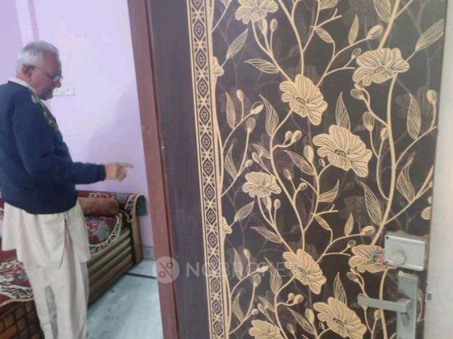1 BHK Flat In Joshi Lane for Rent In Mahatta Chamber