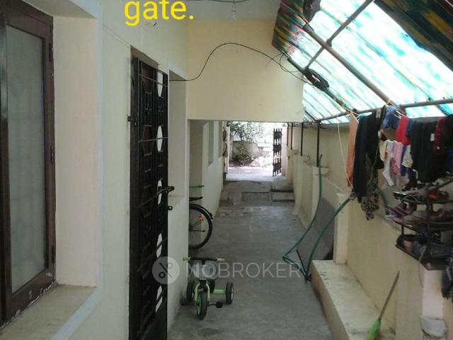 1 BHK Flat In Karthigai Apartment For Sale In Thiruvanmiyur