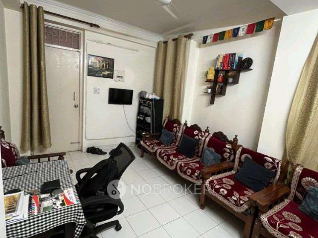 1 BHK Flat In Kaveri Apartments for Rent In Vasant Kunj