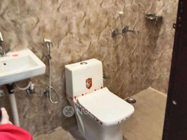 1 BHK Flat In Khem Chnad Building for Rent In Sarswati Kunj Ii