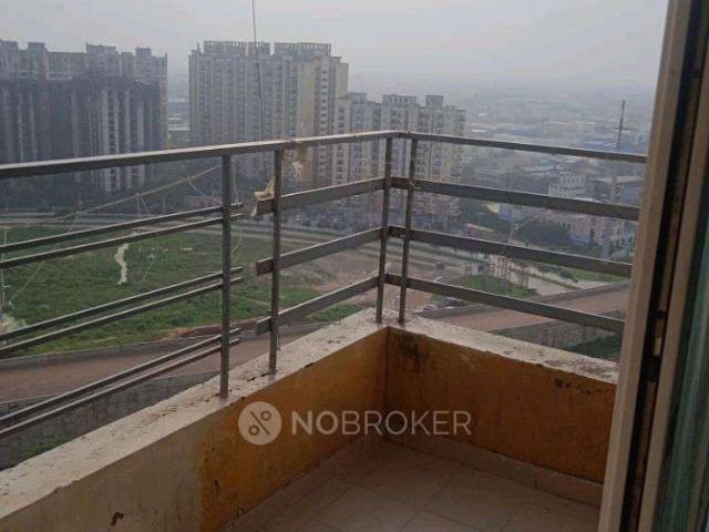 1 BHK Flat In Paramount Golf Foreste for Rent In Surajpur