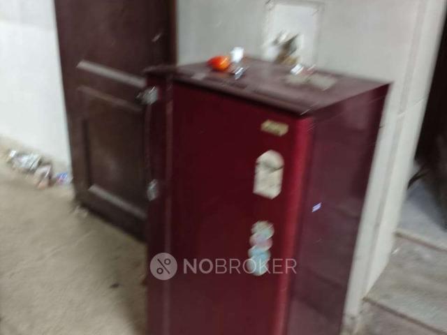 1 BHK Flat In Paryavaran Complex A Block for Rent In Paryav