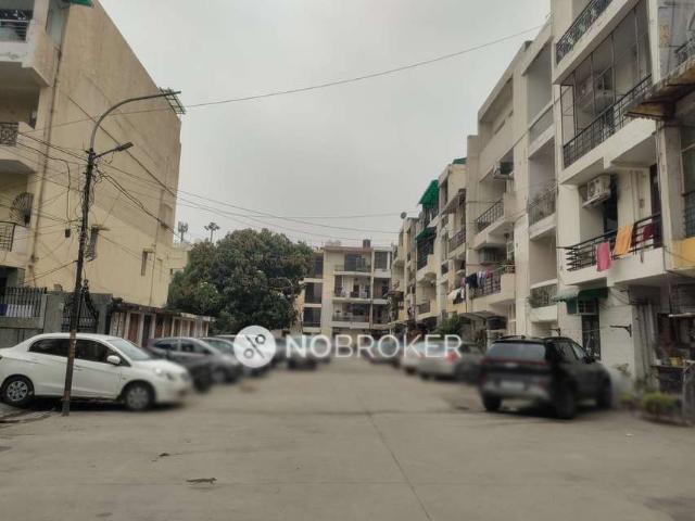 1 BHK Flat In Prachin Apartment for Rent In Paschim Vihar