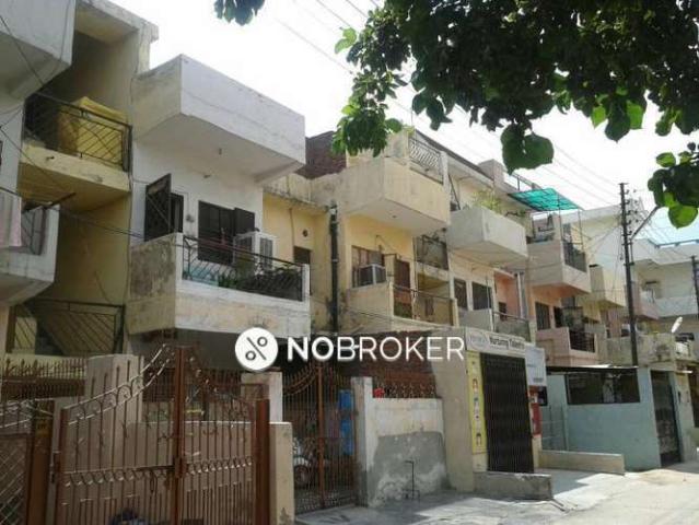 1 BHK Flat In Pratap Vihar for Rent In 11391, Sector 3, K B
