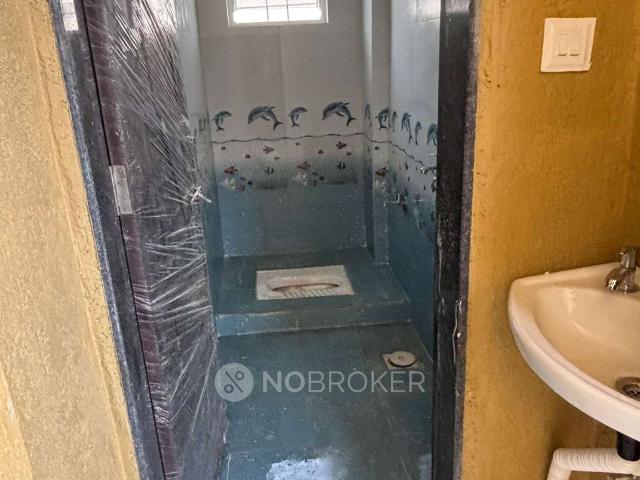 1 BHK Flat In Raje Building for Rent In Ubale Nagar