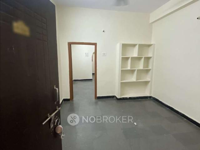 1 BHK Flat In Ranjeeth Singh Building for Rent In Kachiguda