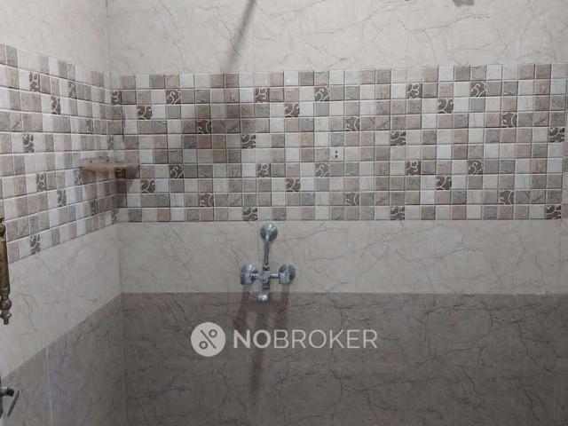 1 BHK Flat In Standal  one Building for Rent In Karambakkam
