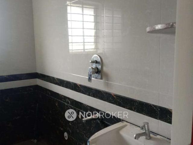 1 BHK Flat In Standalone Building for Lease In Gollari H