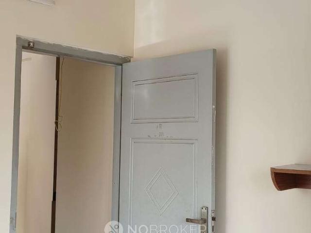 1 BHK Flat In Standalone Building for Lease In Kambipura