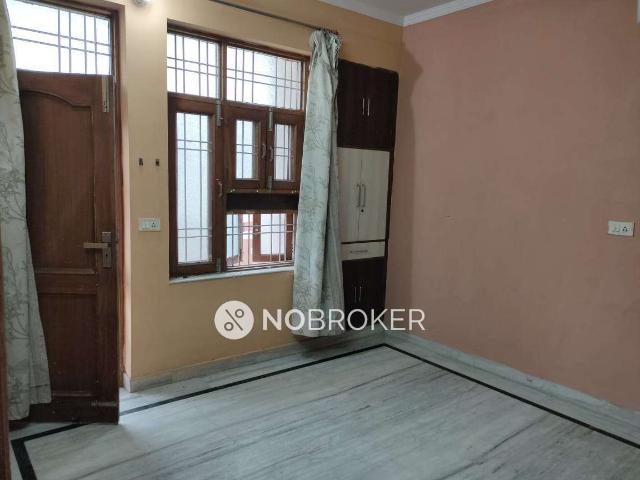 1 BHK Flat In Standalone Building for Rent In *