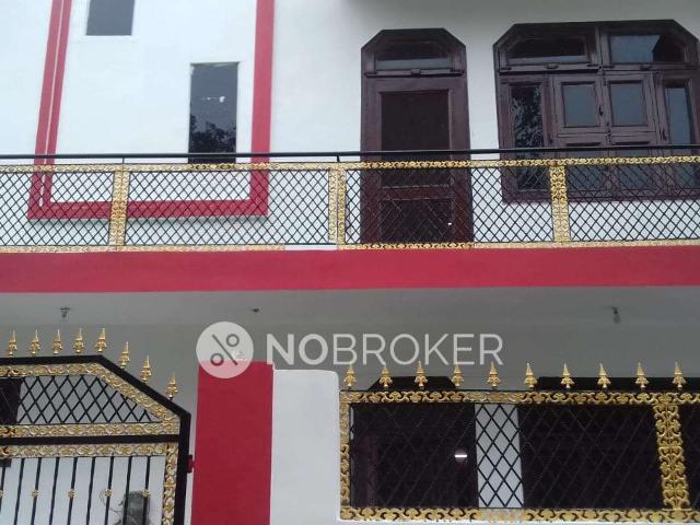 1 BHK Flat In Standalone Building for Rent In Alpha 1