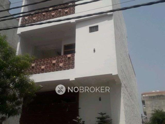 1 BHK Flat In Standalone Building for Rent In Kavi Nagar
