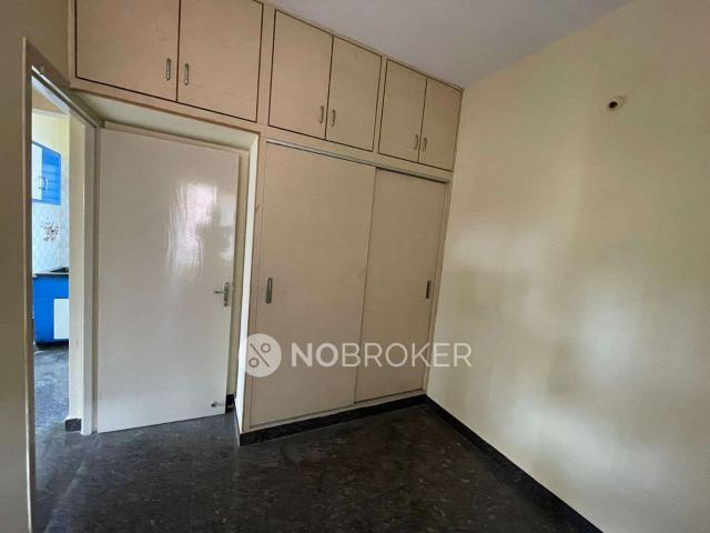 1 BHK Flat In Standalone Building for Rent In J. P. Nagar