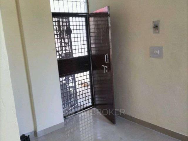 1 BHK Flat In Standalone Building for Rent In Sector Mu2