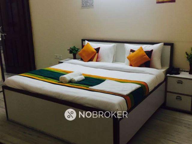 1 BHK Flat In Standalone Building for Rent In Sector 108