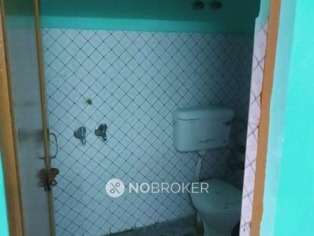 1 BHK Flat In Standalone Building for Rent In Sector 28