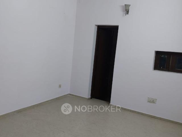 1 BHK Flat In Standalone Building for Rent In Sector 23