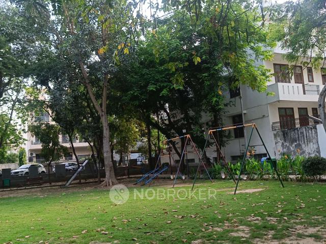 1 BHK Flat In Standalone Building for Rent In Sector 52