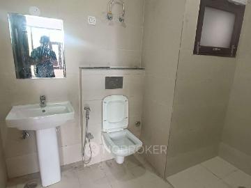 1 BHK Flat In Standalone Building for Rent In Sector 72