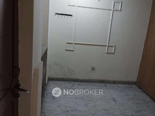 1 BHK Flat In Standalone Building for Rent In Sector 8