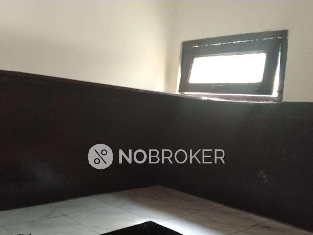 1 BHK Flat In Standalone Building for Rent In Pitam Pura
