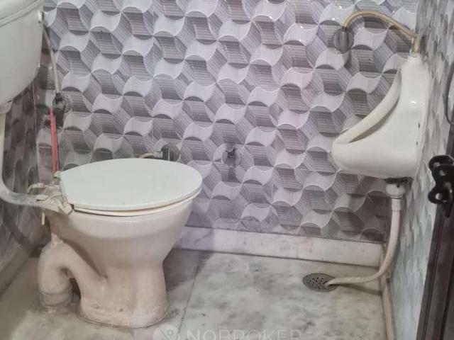 1 BHK Flat In Standalone Building for Rent In Uttam Nagar