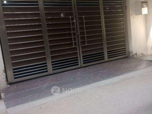 1 BHK Flat In Standalone Building for Rent In Vasant Kunj