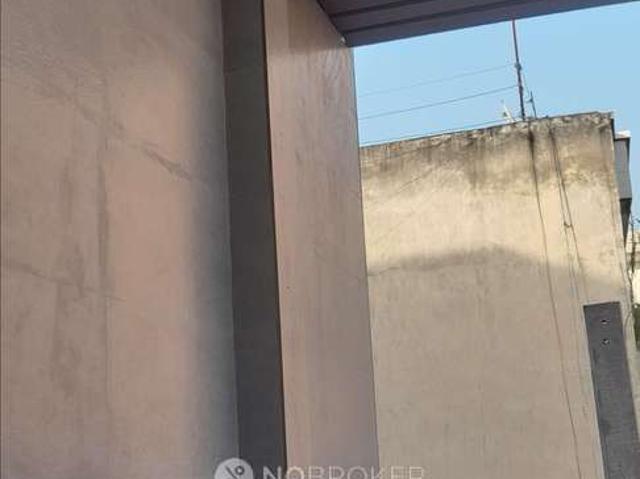 1 BHK Flat In Standalone Building For Sale In Janakpuri