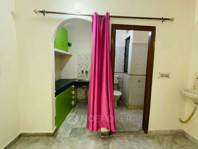 1 BHK Flat In Standalone Building For Sale In Prakash Mohalla