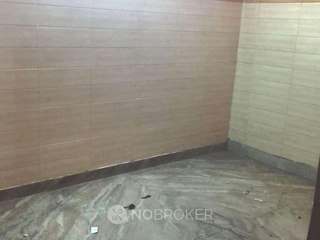 1 BHK Flat In Standalonebuilding for Rent In Mukherjee Naga