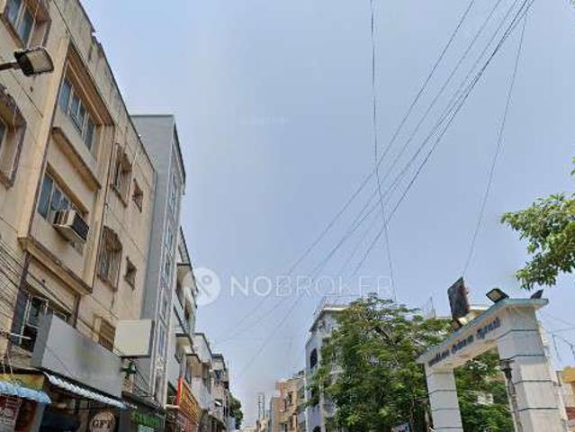 1 BHK Flat In Standlone Building for Lease In Royappetah